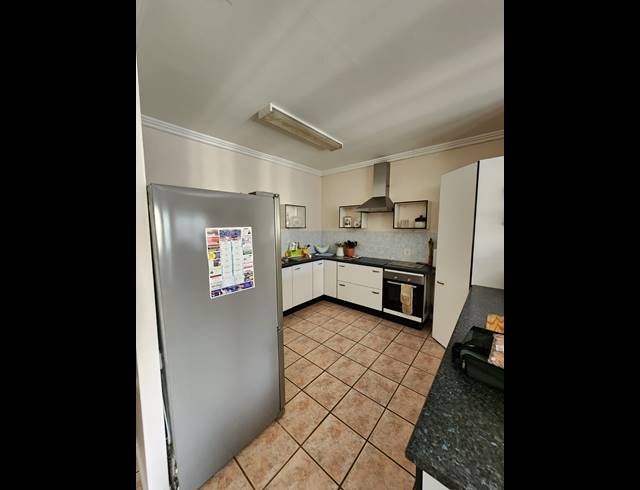 2 BEDROOM APARTMENT TO LET IN HILLCREST PARK